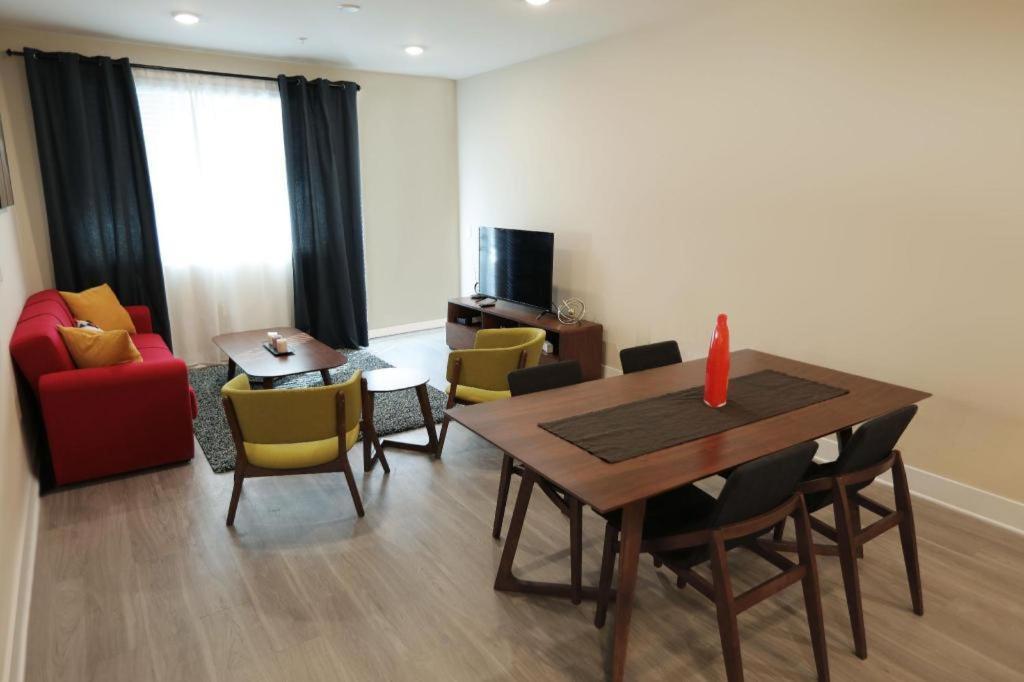 Downtown Cosmopolitan Residences — Photos 2